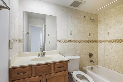 Tiny photo for 9078 W Heathwood Drive #5D, Niles, IL 60714 (MLS # 12586376)