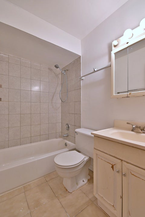 Tiny photo for 8637 1/2 W FOSTER Avenue #1B, Chicago, IL 60656 (MLS # 12763419)