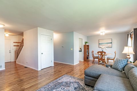 Tiny photo for 1577 Pinetree Drive, Gurnee, IL 60031 (MLS # 12623282)