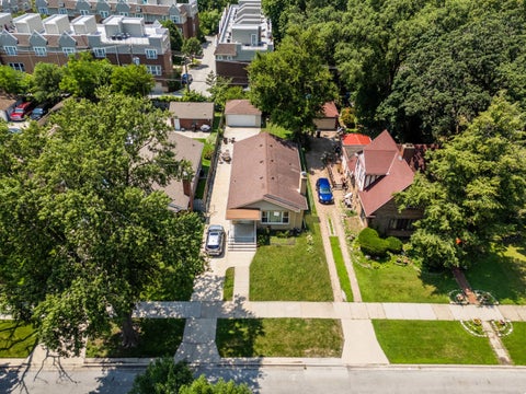 Tiny photo for 10218 S Wood Street, Chicago, IL 60643 (MLS # 12700512)