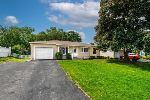 2757 Forest Glen Parkway Woodridge IL 60517