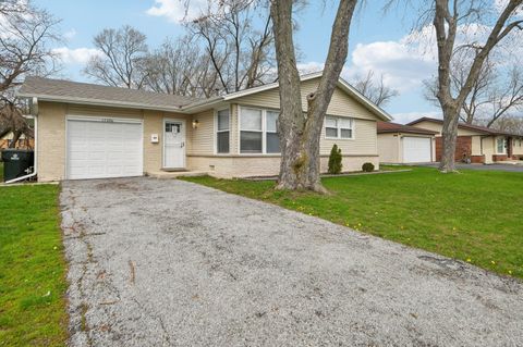 Tiny photo for 17306 Burr Oak Lane, Hazel Crest, IL 60429 (MLS # 12310831)
