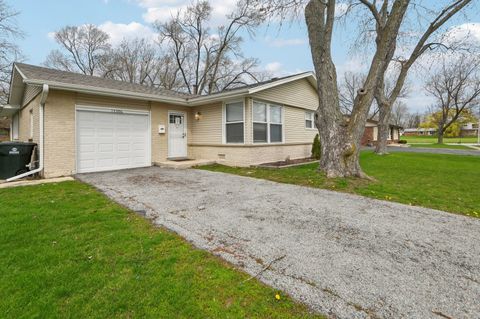 Tiny photo for 17306 Burr Oak Lane, Hazel Crest, IL 60429 (MLS # 12310831)