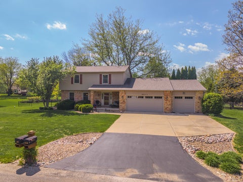 Tiny photo for 8833 Tamarac Way, Bloomington, IL 61705 (MLS # 12623930)