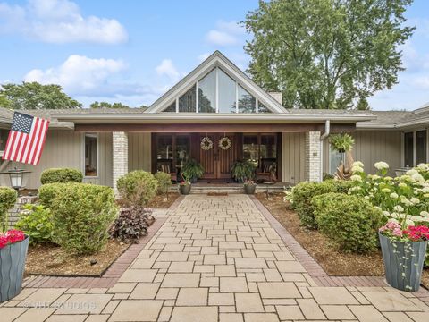 925 S Burton Place Arlington Heights IL 60005