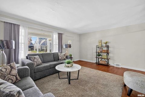 Photo of 3117 25TH Avenue, Rock Island, IL 61201 (MLS # 12548685)