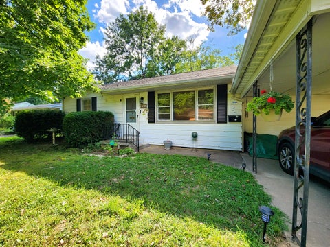 Tiny photo for 404 N Smith Street, Carbondale, IL 62901 (MLS # 12764938)