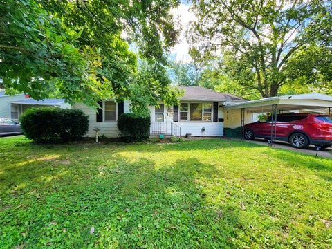 Tiny photo for 404 N Smith Street, Carbondale, IL 62901 (MLS # 12764938)