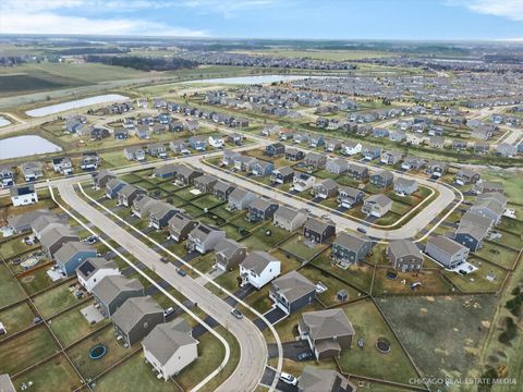 Tiny photo for 1571 Middleton Road, Pingree Grove, IL 60140 (MLS # 12583659)