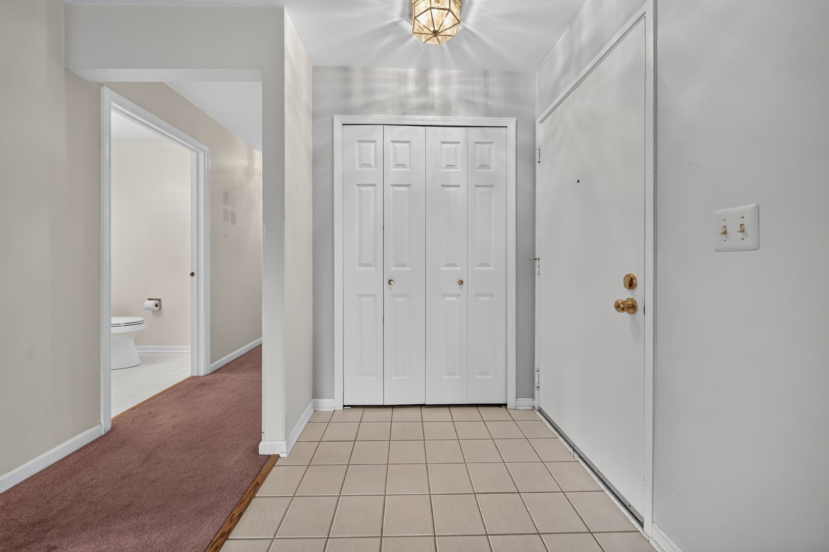 1402 W Hawkes Street 3