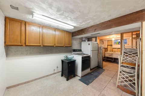 Tiny photo for 2933 Lincoln Street, Franklin Park, IL 60131 (MLS # 12502553)