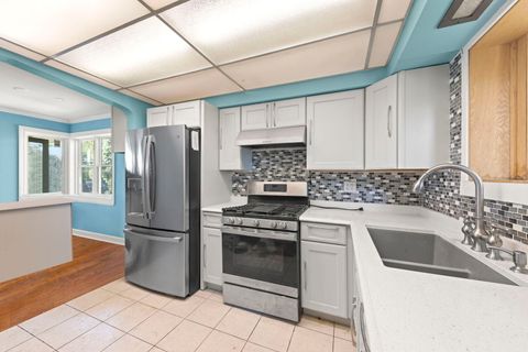 Tiny photo for 2933 Lincoln Street, Franklin Park, IL 60131 (MLS # 12502553)