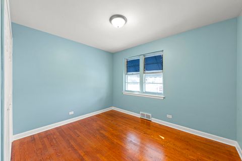 Tiny photo for 2933 Lincoln Street, Franklin Park, IL 60131 (MLS # 12502553)