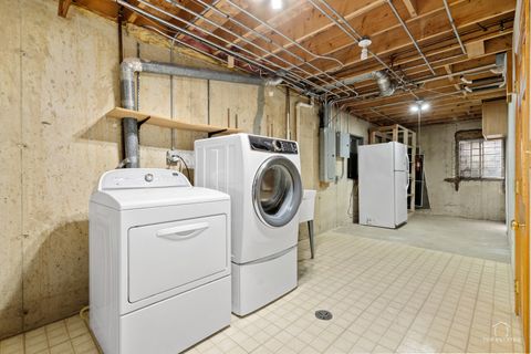 Tiny photo for 225 Fairway Drive, Prospect Heights, IL 60070 (MLS # 12591225)