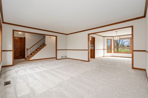 Tiny photo for 225 Fairway Drive, Prospect Heights, IL 60070 (MLS # 12591225)