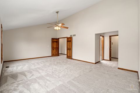 Tiny photo for 225 Fairway Drive, Prospect Heights, IL 60070 (MLS # 12591225)