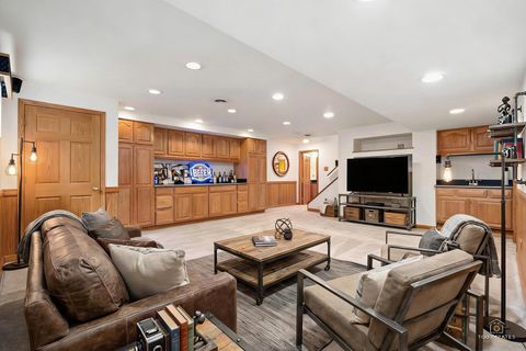 Tiny photo for 225 Fairway Drive, Prospect Heights, IL 60070 (MLS # 12591225)