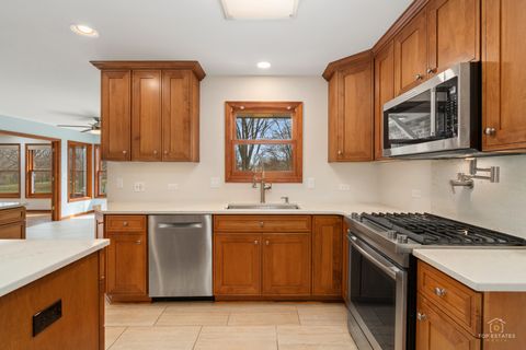 Tiny photo for 225 Fairway Drive, Prospect Heights, IL 60070 (MLS # 12591225)