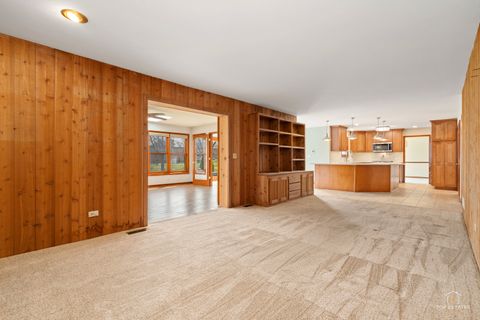 Tiny photo for 225 Fairway Drive, Prospect Heights, IL 60070 (MLS # 12591225)