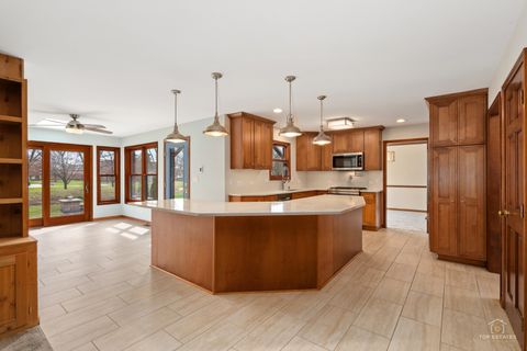 Tiny photo for 225 Fairway Drive, Prospect Heights, IL 60070 (MLS # 12591225)