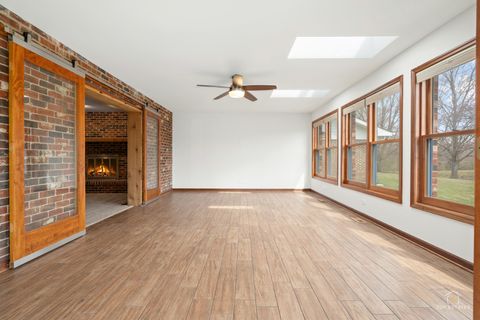 Tiny photo for 225 Fairway Drive, Prospect Heights, IL 60070 (MLS # 12591225)