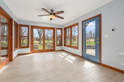 Tiny photo for 225 Fairway Drive, Prospect Heights, IL 60070 (MLS # 12591225)