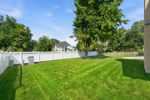 Tiny photo for 1654 Wadsworth Road, Wheaton, IL 60189 (MLS # 12747996)