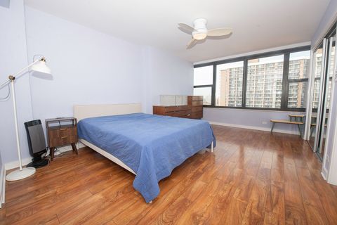 Tiny photo for 5801 N SHERIDAN Road #18C, Chicago, IL 60660 (MLS # 12596170)