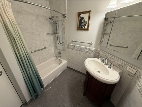 Tiny photo for 5801 N SHERIDAN Road #18C, Chicago, IL 60660 (MLS # 12596170)