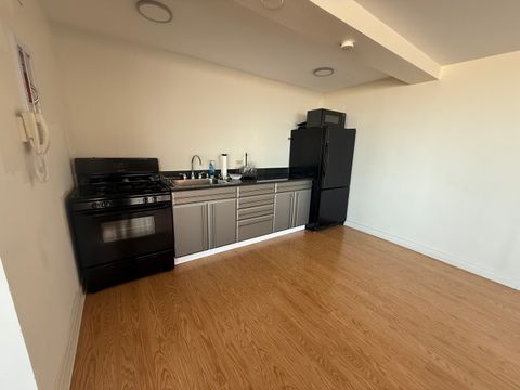 Tiny photo for 5801 N SHERIDAN Road #18C, Chicago, IL 60660 (MLS # 12596170)