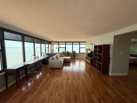 Tiny photo for 5801 N SHERIDAN Road #18C, Chicago, IL 60660 (MLS # 12596170)