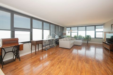 Tiny photo for 5801 N SHERIDAN Road #18C, Chicago, IL 60660 (MLS # 12596170)