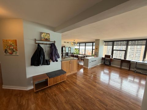 Tiny photo for 5801 N SHERIDAN Road #18C, Chicago, IL 60660 (MLS # 12596170)