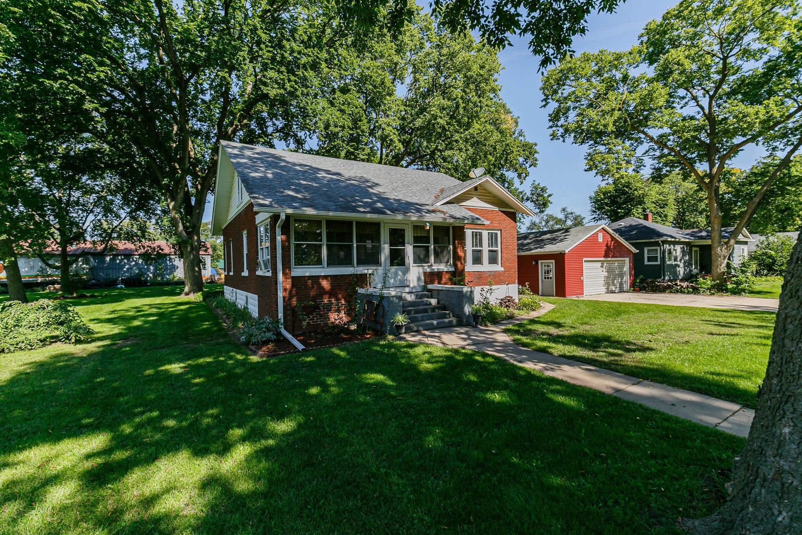 1009 Main Street