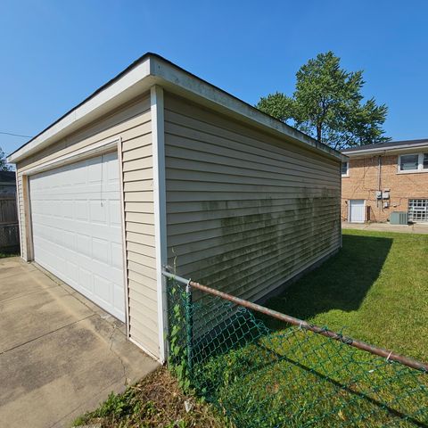 Tiny photo for 14237 Minerva Avenue, Dolton, IL 60419 (MLS # 12531016)