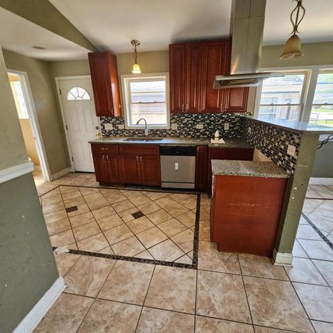 Tiny photo for 14237 Minerva Avenue, Dolton, IL 60419 (MLS # 12531016)