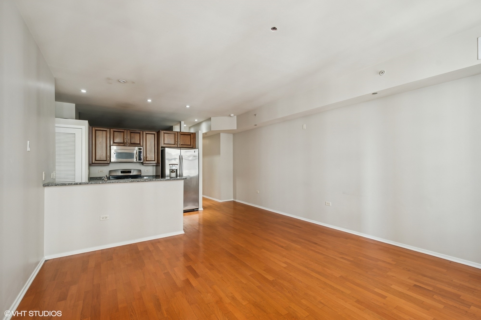 310 S Michigan Avenue 812