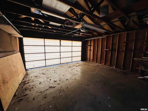 Tiny photo for 295 Country Acres Road, Eldorado, IL 62930 (MLS # EB460052)