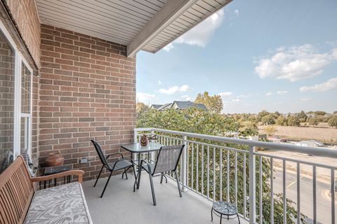Tiny photo for 2692 Stone Circle #203, Geneva, IL 60134 (MLS # 12485117)