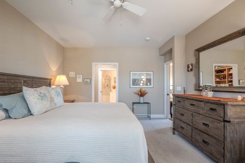 Tiny photo for 2692 Stone Circle #203, Geneva, IL 60134 (MLS # 12485117)
