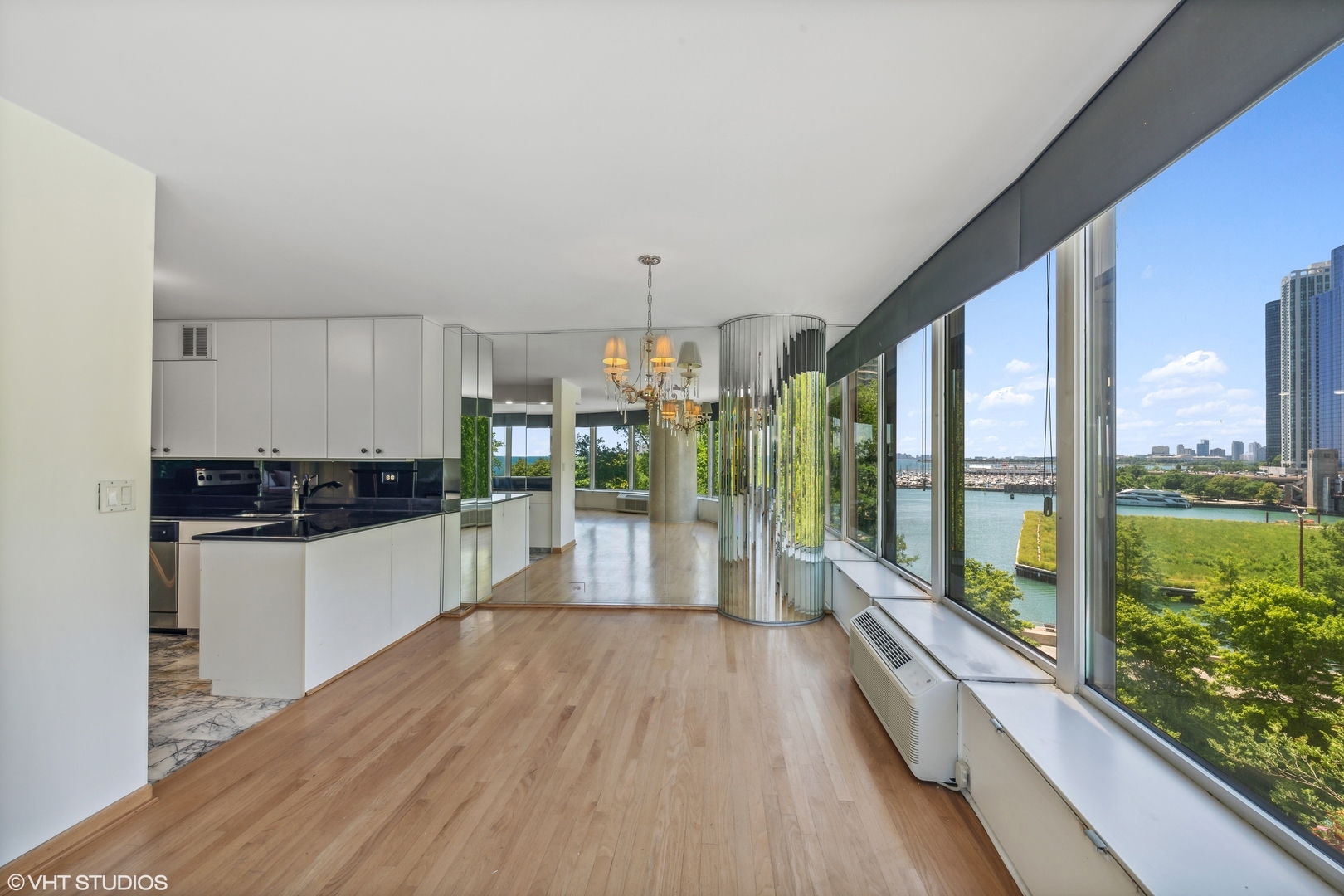 505 N Lake Shore Drive 516