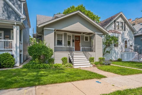 Photo of 4248 N Sawyer Avenue, Chicago, IL 60618 (MLS # 12381502)