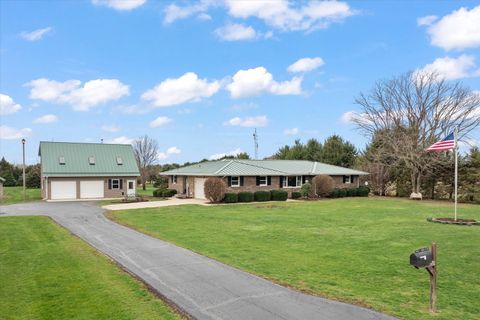 Tiny photo for 14540 E 3400 North Road, Rossville, IL 60963 (MLS # 12606327)