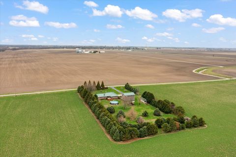 Tiny photo for 14540 E 3400 North Road, Rossville, IL 60963 (MLS # 12606327)