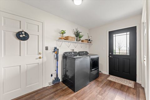 Tiny photo for 14540 E 3400 North Road, Rossville, IL 60963 (MLS # 12606327)