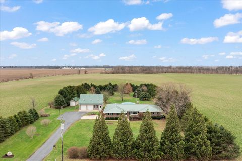 Tiny photo for 14540 E 3400 North Road, Rossville, IL 60963 (MLS # 12606327)