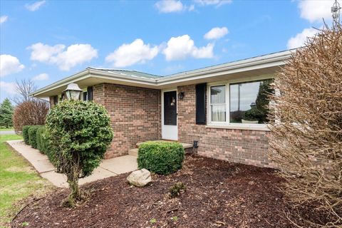 Tiny photo for 14540 E 3400 North Road, Rossville, IL 60963 (MLS # 12606327)