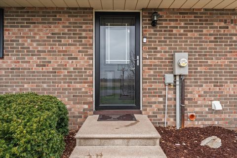 Tiny photo for 14540 E 3400 North Road, Rossville, IL 60963 (MLS # 12606327)