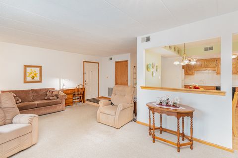 Tiny photo for 4920 W 134th Court #207, Crestwood, IL 60418 (MLS # 12524295)