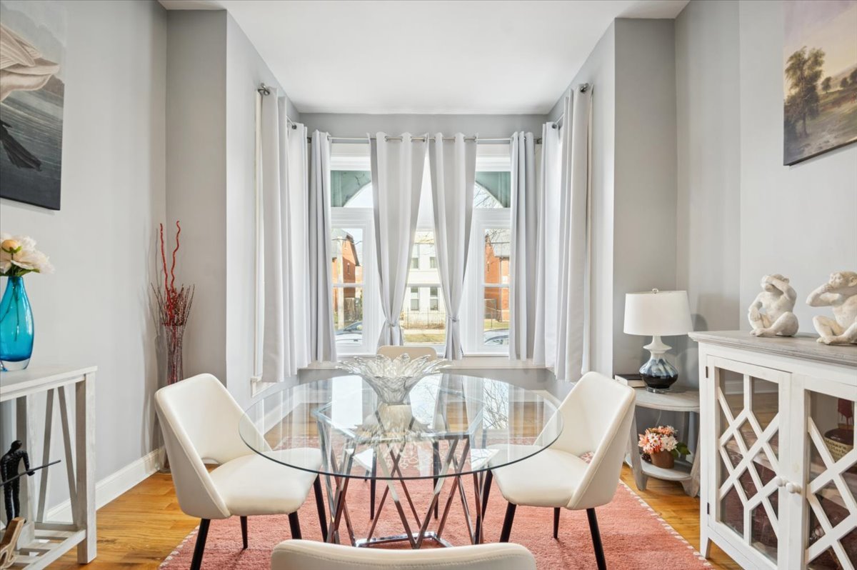 1448 N Fairfield Avenue 1